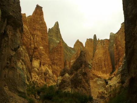 Clay cliff, on se croirait aux states